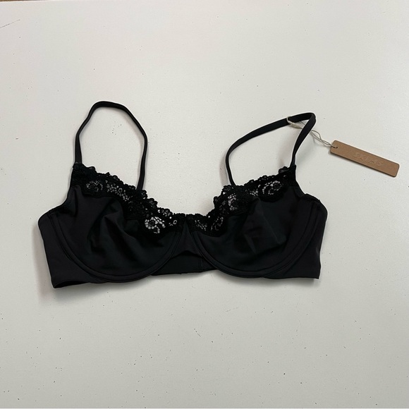Skims Bra Fits Everybody Lace Unlined Scoop Underwire Adjustable Onyx Black - Picture 1 of 9